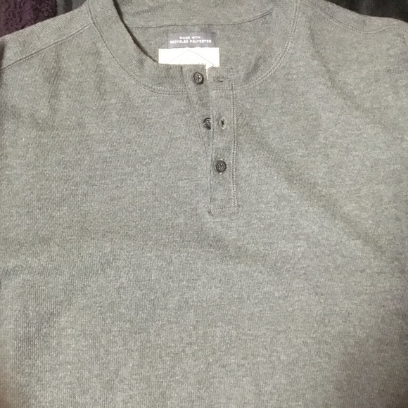 St JOHN’S BAY 3 Button Long Sleeve (CHARCOAL HEATHER) - Picture 4 of 7